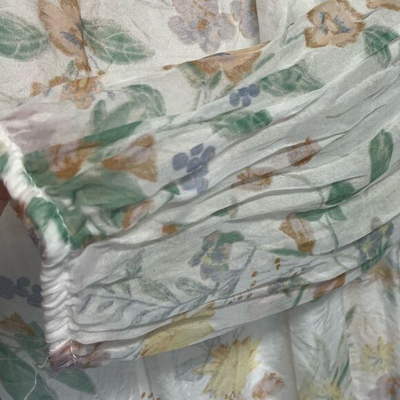 Feminine size L silk blouse fully lined with layered 3/4 bell sleeves - Picture 4 of 6